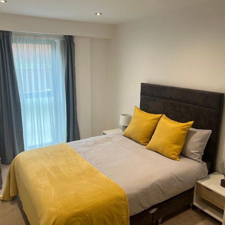 Lovely 2 Bed Apartment In Leeds Centre Buitenkant foto