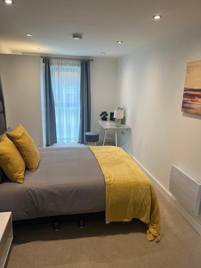 Lovely 2 Bed Apartment In Leeds Centre Buitenkant foto