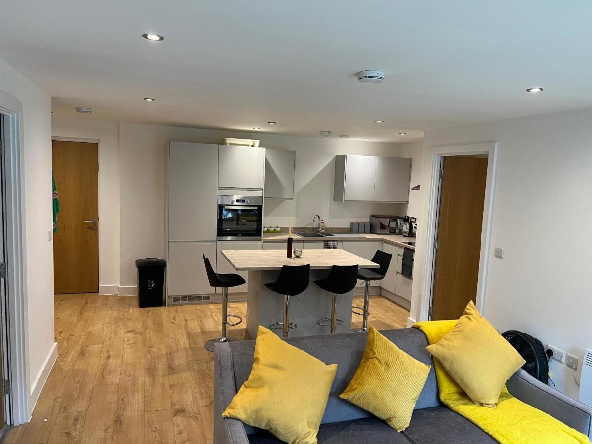 Lovely 2 Bed Apartment In Leeds Centre Buitenkant foto